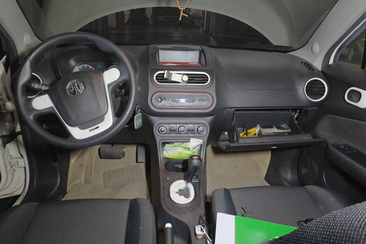 Used MG 3 2013 1.3L AMT Comfort Edition Center Console