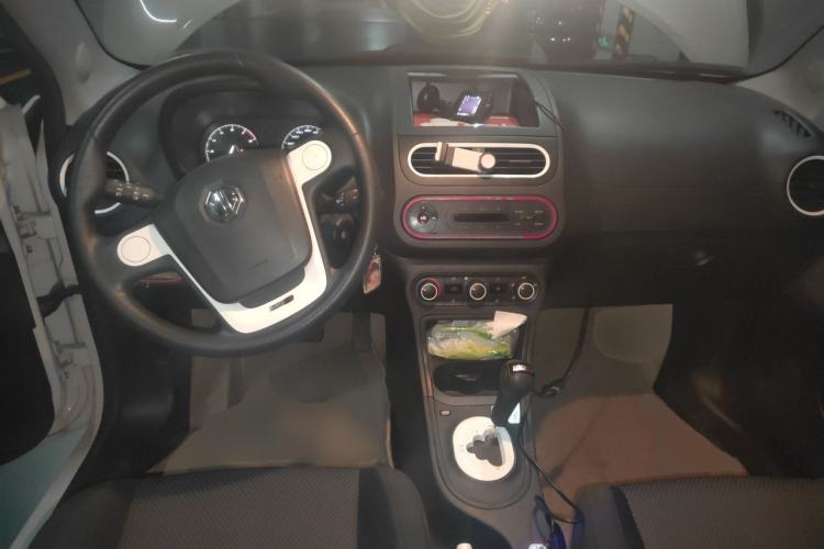 Used MG 3 2013 1.3L AMT Comfort Edition Center Console