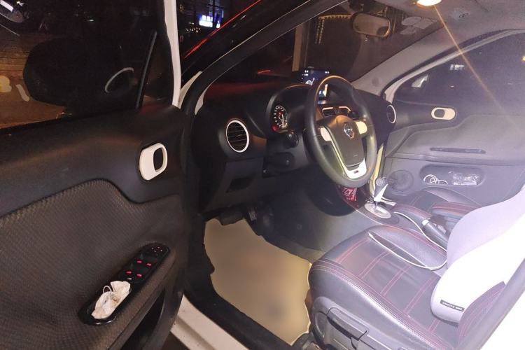 Used MG 3 2013 1.5L AMT Elite Edition Driver Seat
