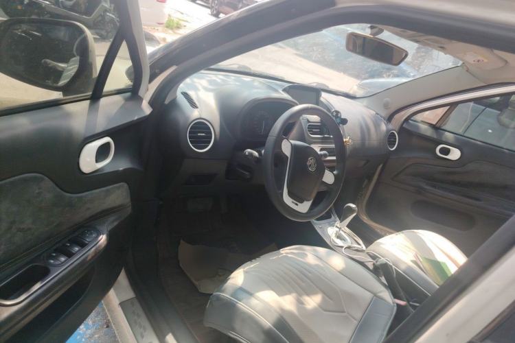 Used MG 3 2013 1.5L AMT Elite Edition Driver Seat