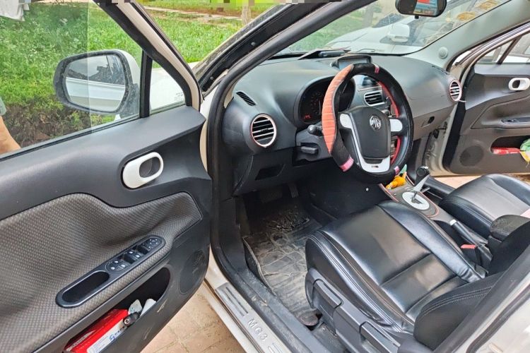 Used MG 3 2013 1.5L AMT Elite Edition Driver Seat