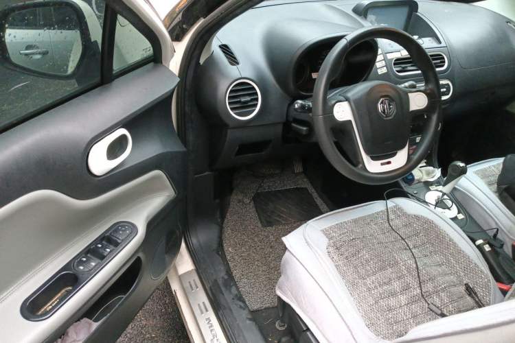 Used MG 3 2013 1.5L AMT Elite Edition Driver Seat