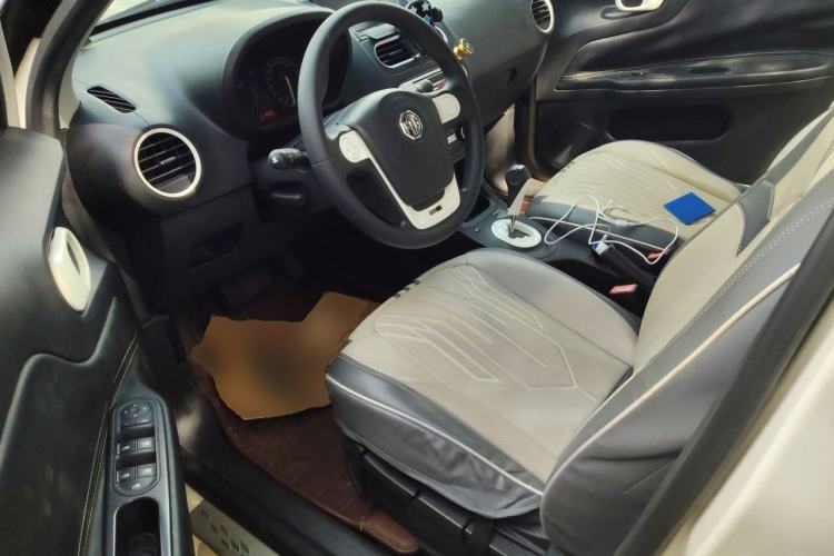 Used MG 3 2013 1.5L AMT Elite Edition Driver Seat
