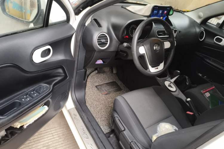 Used MG 3 2013 1.5L AMT Elite Edition Driver Seat