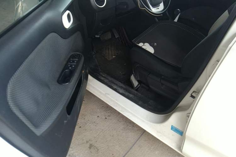 Used MG 3 2013 1.5L AMT Elite Edition Driver Seat