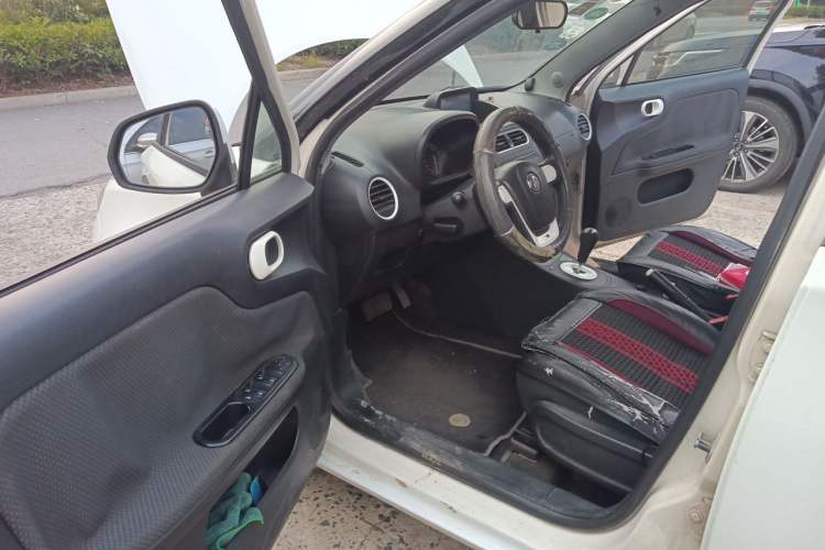 Used MG 3 2013 1.3L AMT Comfort Edition Driver Seat