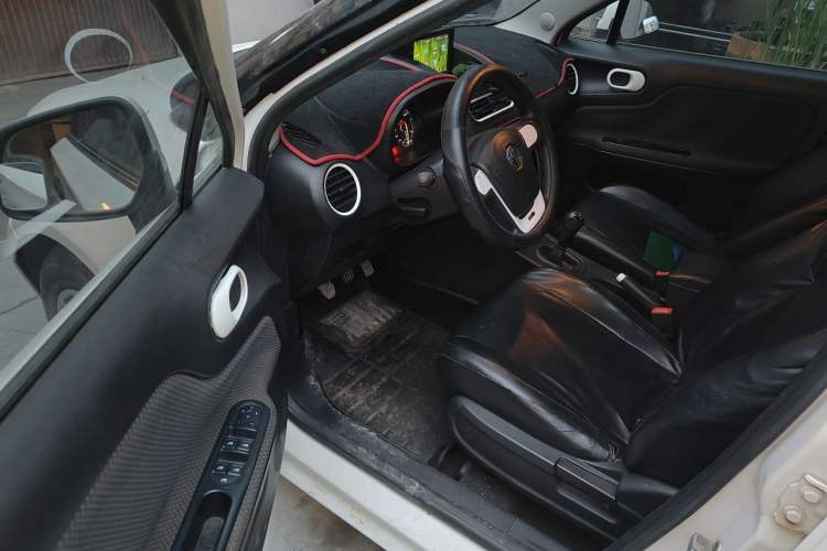 Used MG 3 2013 1.3L Manual Comfort Edition Driver Seat