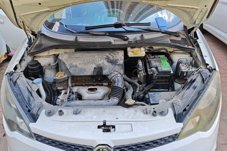 Used MG 3 2013 1.5L AMT Elite Edition Engine Bay