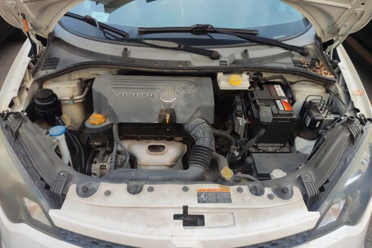 Used MG 3 2013 1.5L AMT Elite Edition Engine Bay