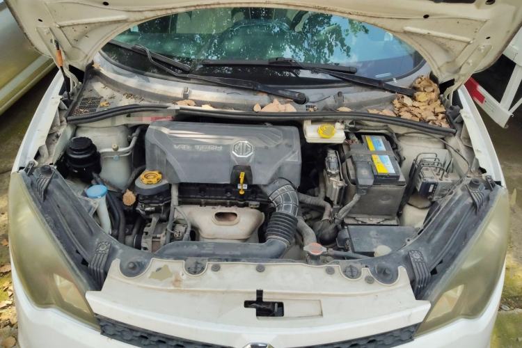 Used MG 3 2013 1.5L AMT Elite Edition Engine Bay