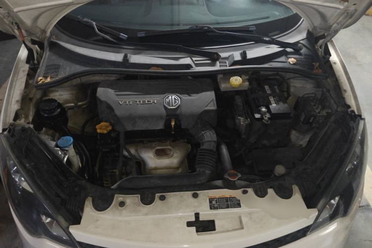 Used MG 3 2013 1.5L AMT Elite Edition Engine Bay