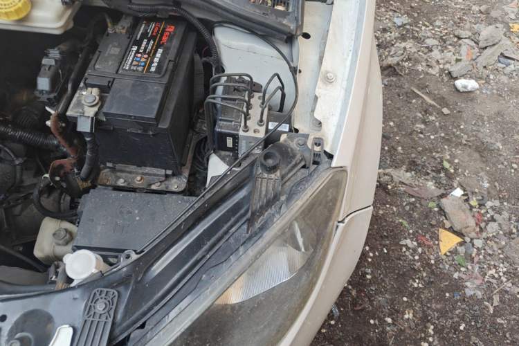 Used MG 3 2013 1.3L AMT Comfort Edition Engine Bay Left