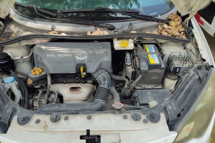 Used MG 3 2013 1.5L AMT Elite Edition Engine Bay Left
