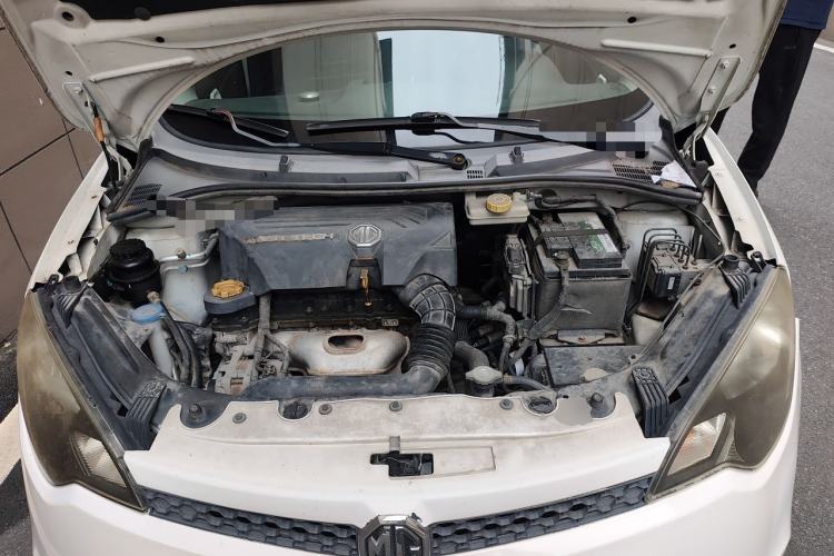 Used MG 3 2013 1.5L AMT Elite Edition Engine Bay