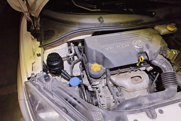 Used MG 3 2013 1.5L AMT Elite Edition Engine Bay Right