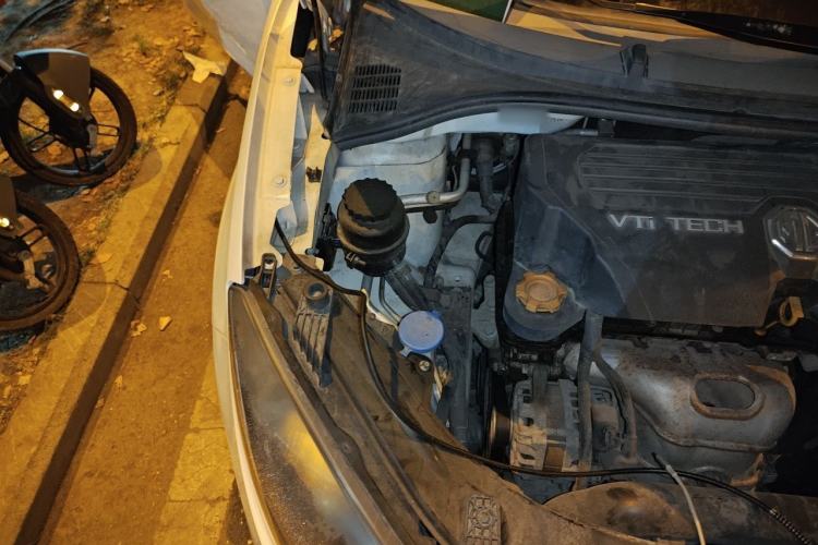 Used MG 3 2013 1.5L AMT Elite Edition Engine Bay Right