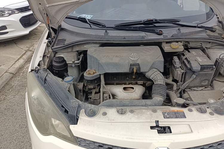 Used MG 3 2013 1.5L AMT Elite Edition Engine Bay Right