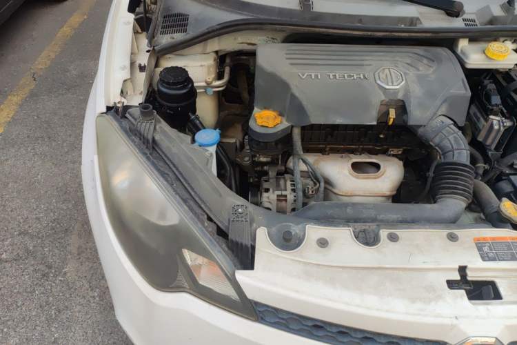 Used MG 3 2013 1.5L AMT Elite Edition Engine Bay Right