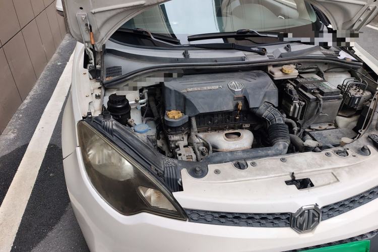 Used MG 3 2013 1.5L AMT Elite Edition Engine Bay Right