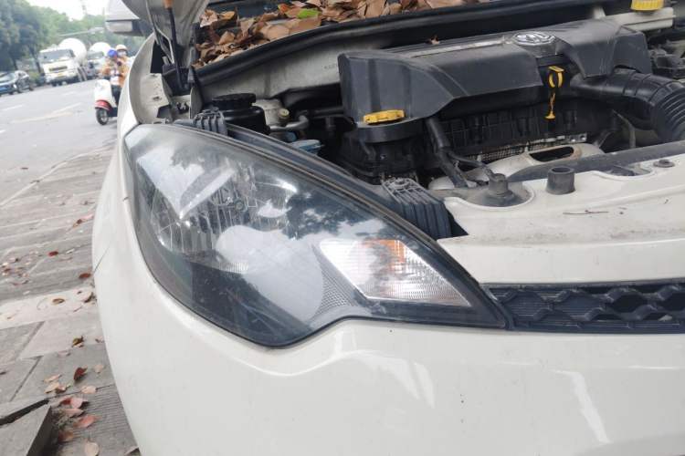 Used MG 3 2013 1.3L AMT Comfort Edition Engine Bay Right