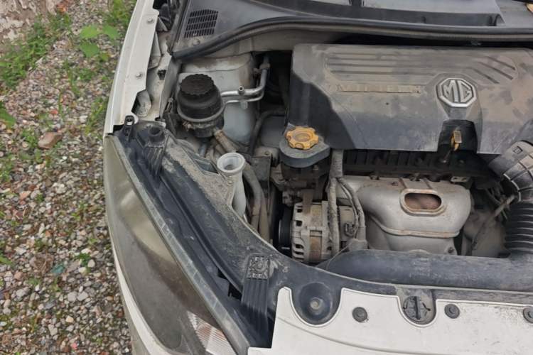 Used MG 3 2013 1.5L AMT Elite Edition Engine Bay Right