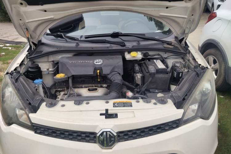 Used MG 3 2013 1.5L AMT Elite Edition Engine Bay