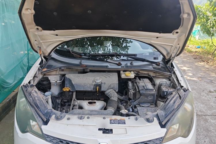 Used MG 3 2013 1.5L AMT Elite Edition Engine Bay