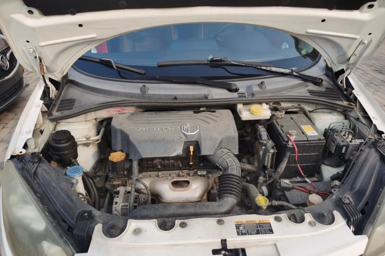 Used MG 3 2013 1.5L AMT Elite Edition Engine Bay