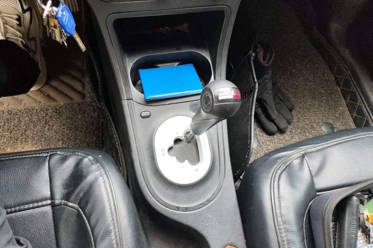 Used MG 3 2013 1.3L AMT Comfort Edition Gear Lever