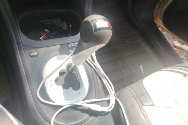 Used MG 3 2013 1.5L AMT Elite Edition Gear Lever
