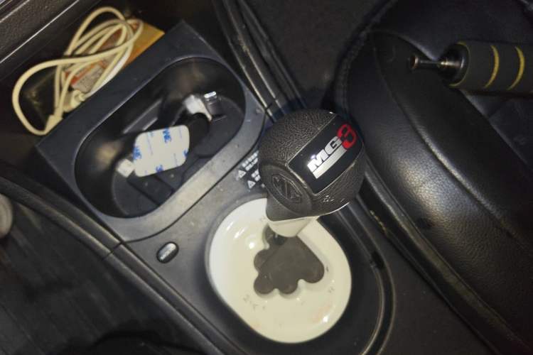 Used MG 3 2013 1.5L AMT Elite Edition Gear Lever