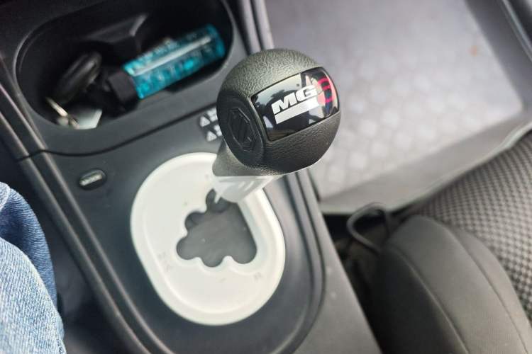 Used MG 3 2013 1.5L AMT Elite Edition Gear Lever