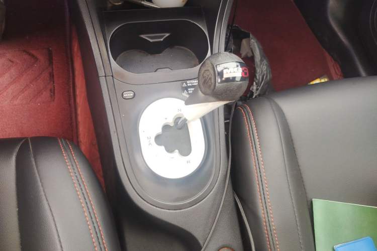 Used MG 3 2013 1.5L AMT Elite Edition Gear Lever
