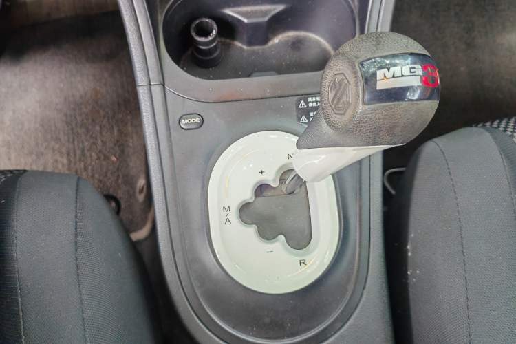 Used MG 3 2013 1.5L AMT Elite Edition Gear Lever