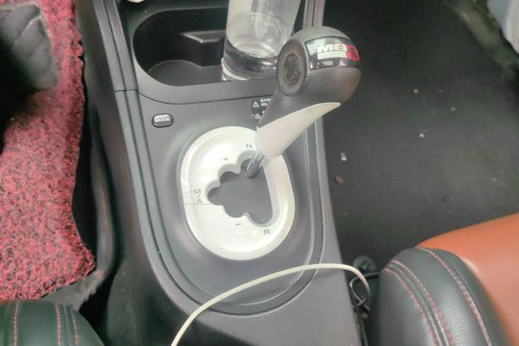 Used MG 3 2013 1.5L AMT Elite Edition Gear Lever