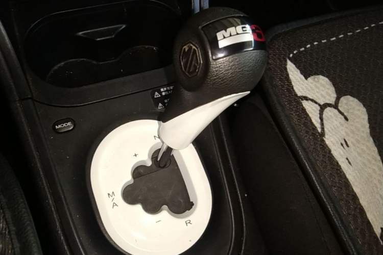 Used MG 3 2013 1.5L AMT Elite Edition Gear Lever