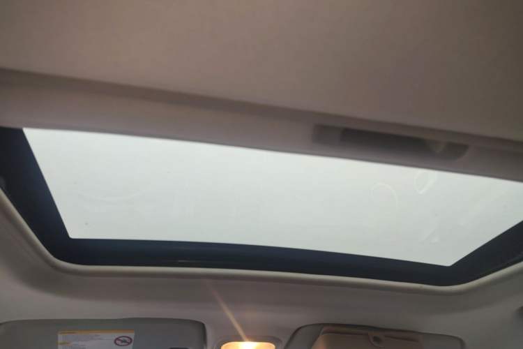 Used MG 3 2013 1.5L AMT Elite Edition Headliner