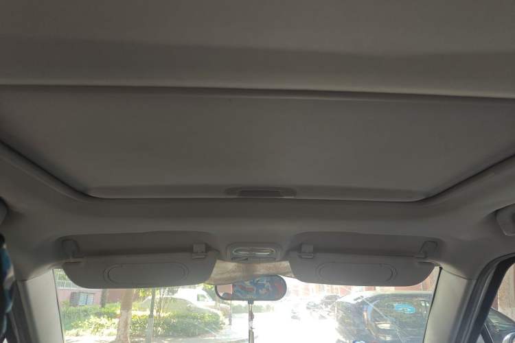 Used MG 3 2013 1.5L AMT Elite Edition Headliner
