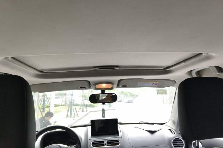 Used MG 3 2013 1.5L AMT Elite Edition Headliner