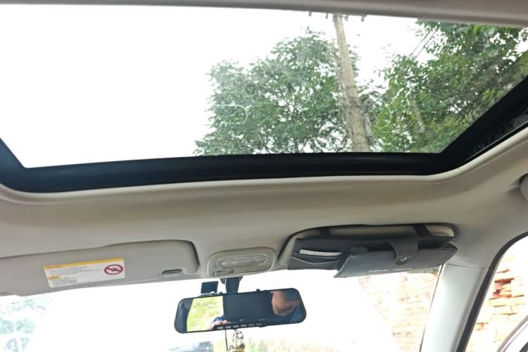 Used MG 3 2013 1.5L AMT Elite Edition Headliner