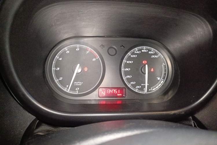 Used MG 3 2013 1.3L AMT Comfort Edition Instrument Cluster