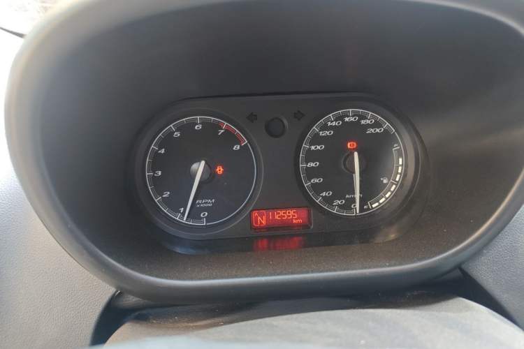 Used MG 3 2013 1.3L AMT Comfort Edition Instrument Cluster