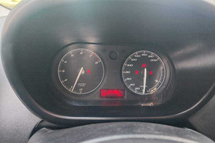 Used MG 3 2013 1.5L AMT Elite Edition Instrument Cluster