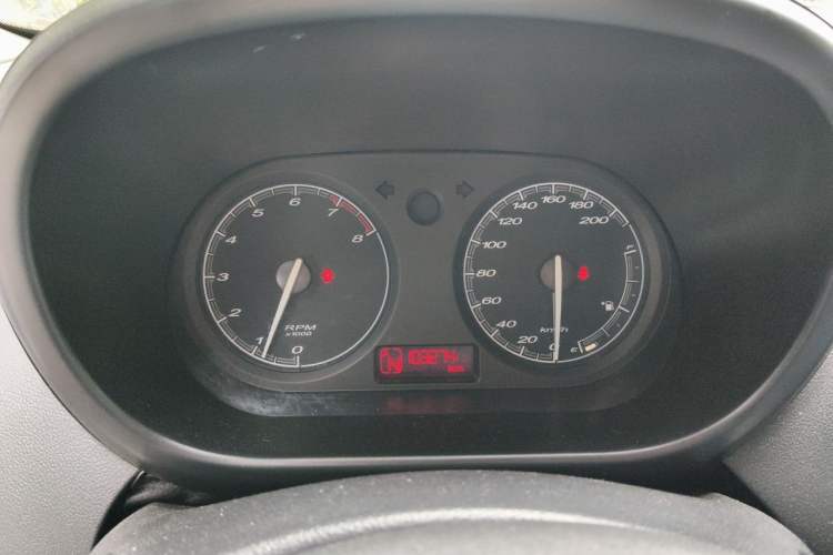 Used MG 3 2013 1.5L AMT Elite Edition Instrument Cluster