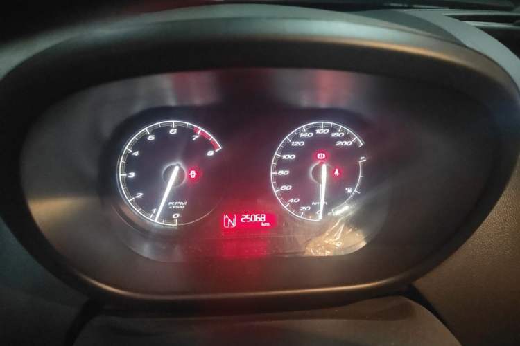 Used MG 3 2013 1.3L AMT Comfort Edition Instrument Cluster
