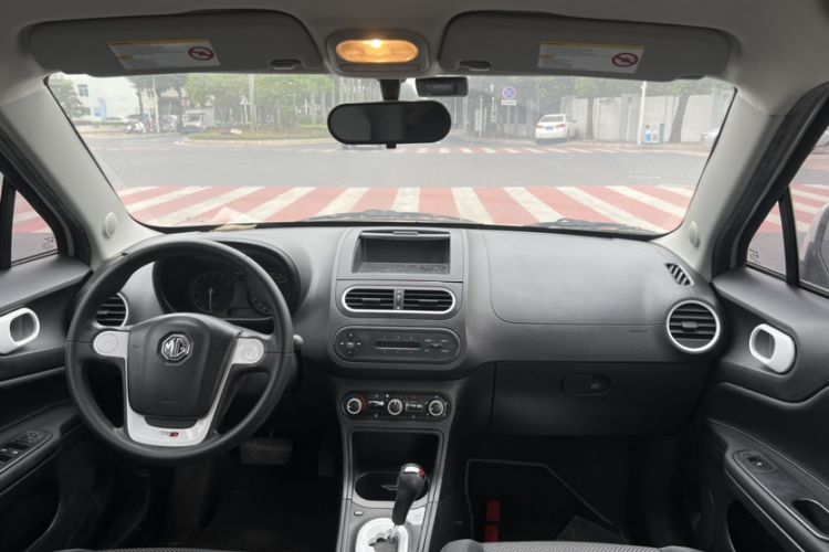 Used MG 3 2013 1.3L AMT Comfort Edition Interior 1