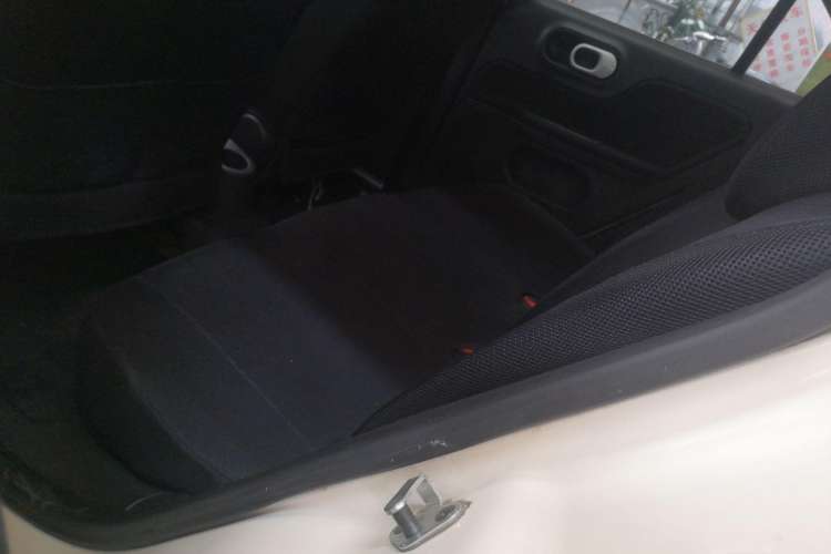 Used MG 3 2013 1.3L AMT Comfort Edition Interior 1