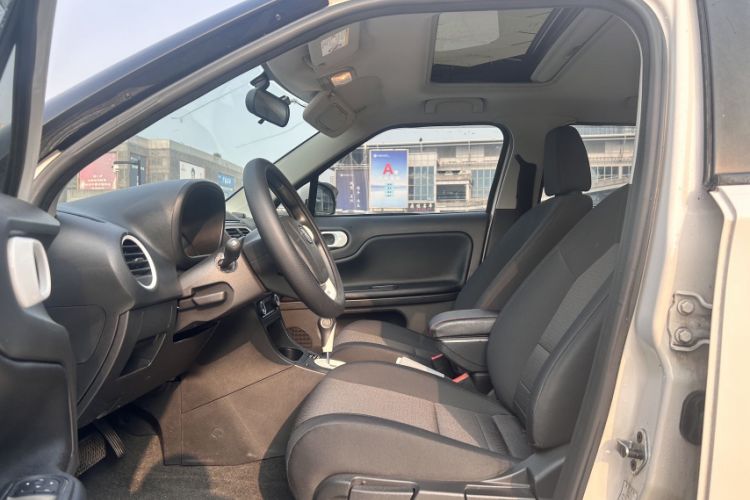 Used MG 3 2013 1.5L AMT Elite Edition Interior 2