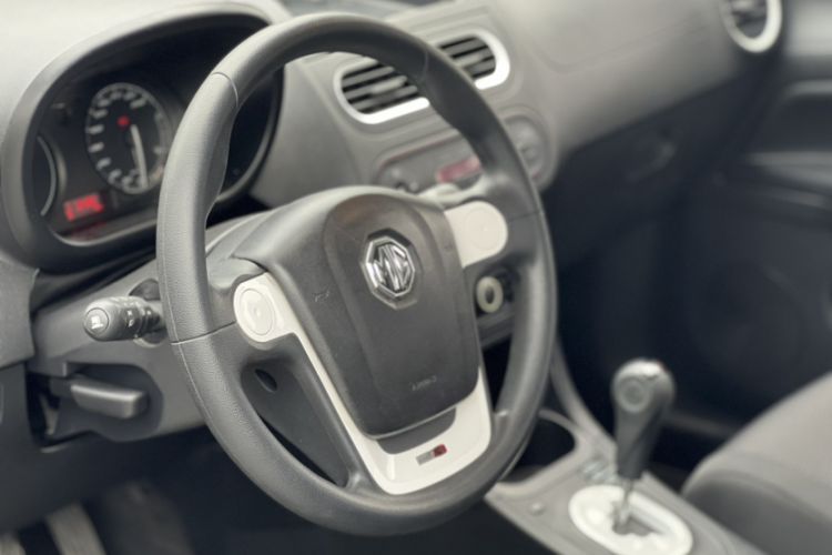 Used MG 3 2013 1.3L AMT Comfort Edition Interior 2