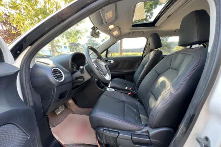 Used MG 3 2013 1.5L AMT Elite Edition Interior 3